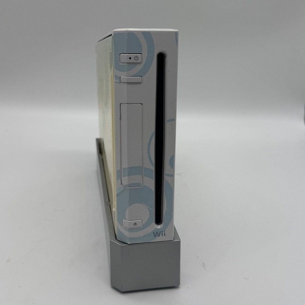 Nintendo Wii Console RVL-001 White with Retro Skin GameCube Compatible Working